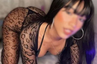 Sexy girl ready to pleasure yo... - Image 3