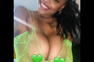 available now..pretty& horny 🥰💋in & outcalls 🫶🏽💦 latenight - Image 4