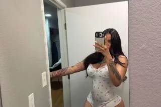 Black and sweet😋😋 - Image 3