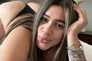 Sexy Colombiana 🇨🇴😈Caliente 🥵E... - Image 3