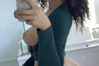 Perfect Body Sexy Young Girls💦... - Image 4