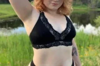 Thick Tatted Snow Bunny ready to drain you 😈 - Image 1