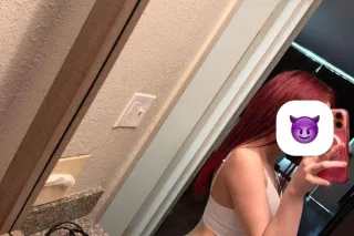 latina disponible 24/7 - Image 1