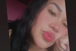 Tu Chica Cachonda Papasito - 2... - Image 4