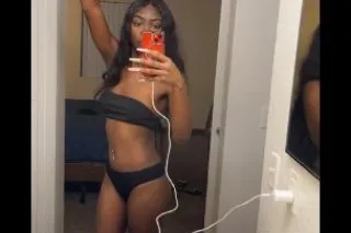 INCALLS/OUTCALLS/cardate with a Petite Baddie Cum have fun with me👑❤️❤️❤️ - Image 5