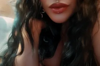 CRAVING a HOT DELIVERY Today 🌶... - Image 1
