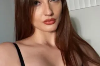 Sexy Tall Red Headed Pinup 🔥😈 Available for OUTCALL Tonight 💋 Lets Do the Damn Thang! 💦 - Image 9
