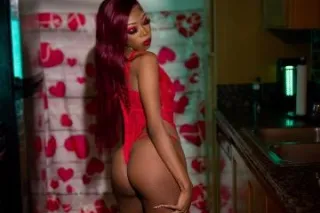 😍😮‍💨DEEPTHROAT with NO GAG REFLEX FOLLOWED BY THE BEST DOGGYSTYLE🍭🥰 LETS PARTY🥳🥇✨💅🏽🏆 - Image 12