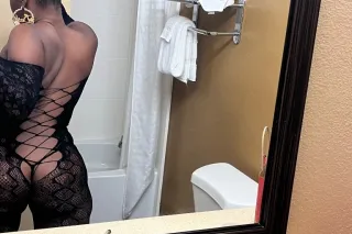 😍🔥Avaliable Now 🔥😍 Bellflower and Downey Truck driver Friendly - Image 7