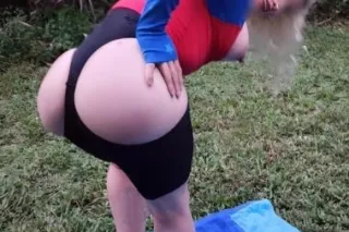 A Wonder(ful) Woman & A Supergirl - Image 8