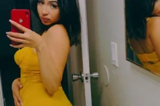 Beautiful Latina - 22 - Image 3