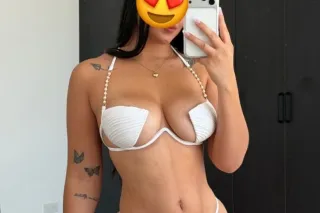latina caliente disponible par... - Image 2