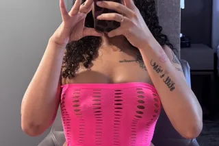 Juicyyy and Curvyyy💦💦 - Image 8