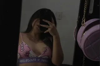 🥵Hot Latina with big ass and tits🍆💦 - Image 1
