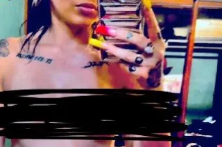 Girlfriend Experience - Image 11