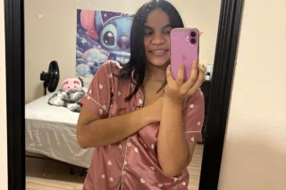 🌸Chica Latina🌸 - Image 1