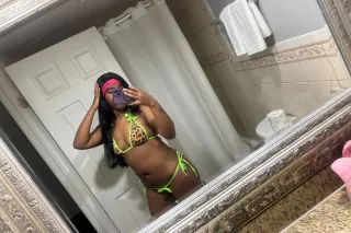 OUTCALLS/INCALLS Sexy&Petite😍 and amazing at what i do o 💋💦what i can do for you baby 100% RealCome see - Image 4