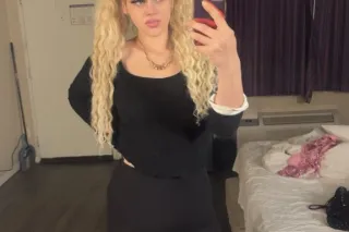 sexy tall and thick go ahead and give me a click. I'm ready and waiting for you to give me the dick. - Image 4