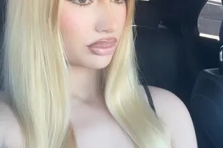 New in town Lets have fun Queen Hazel 😍 - Image 4