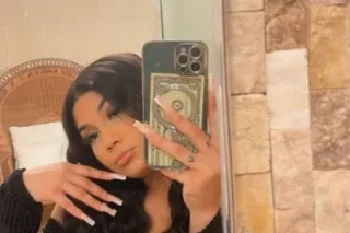 hottest baddie available 24/7 - Image 1
