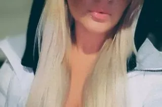 who wants to hangout . - 27 - Image 2