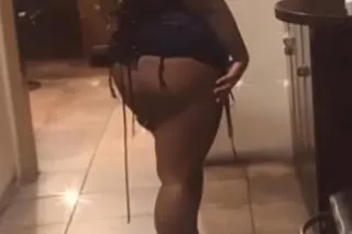 Ebony BBW - Image 1