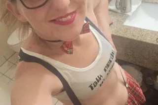 Cum feed Sexi Lexi's appetite for HARD COCK!!!! Daddy I'm starving!! - Image 10