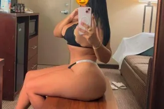 sexy latina - Image 3