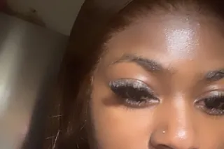 Chocolate pretty girl 😍😩 - 20 - Image 2