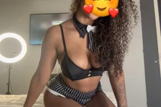 I'm available love come and ha... - Image 2