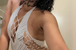 Hot 🔥 Wet & Wild 💦👅 slimmm Baddie 💖 - Image 2