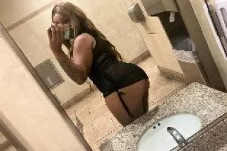 Sexy & Exotic 🥰😘💦 Nympho Freak 💦💦 - Image 6