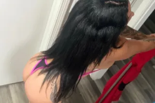 Sexy Latina - Image 2