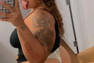 😋 Low rate😍 available for 24/7... - Image 4