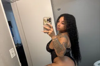 NEW IN TOWN 🥵DADDY'S FAVORITE ... - Image 1