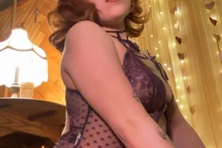 Divine petite playmate 🍓 - Image 3