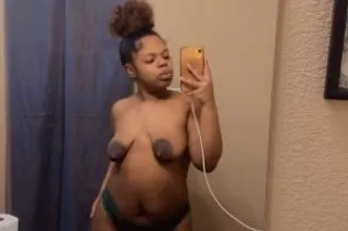 Sexy😍😩 Thick And Ready For😏 Ou... - Image 1