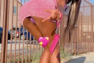 😻PHAT TIGHT PUSSY😻🚨 SPECIALS T... - Image 3