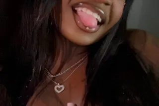 Incalls💦💋Fun Size Chocolate Slim Soft Ass🍑 Tight Gripping Gushy Pussy 👅🍆 Come be relaxed and amused 🫶🏽🫦 - Image 1
