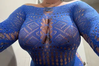 Sexy Latina Thick & Ready to h... - Image 2