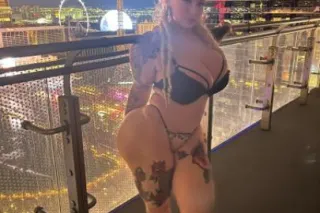 Marilyn Melons Busty Adult Actress Yesss im real !!! - Image 6