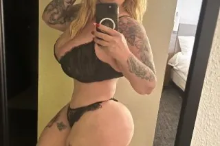 Marilyn Melons Busty Adult Act... - Image 1