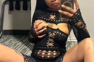 new in town 💦💦 here for a good... - Image 3