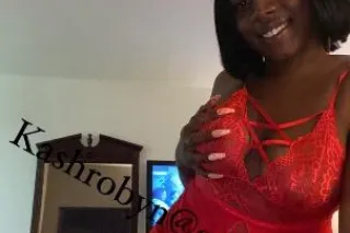 Fetish Queen 💦 Squirter Alert 🚨 Available 24/7 - Image 1