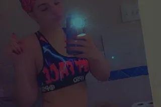 hey whats up new in town hmu if you looking for a good time🥰🤑 - Image 12