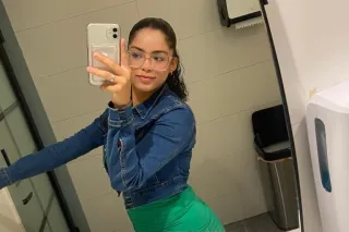 Latina available now - Image 3