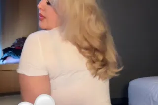 🌸NEWEST ARRIVAL 🥰 BLONDE THICK CREAMY ITALIAN BUNNY 🍯 Cum see why Backshotbunny is eveeyones favorite 💕 - Image 1