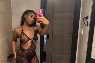 5'4 Slim & Petite Freak In Town 💋💦 - Image 3
