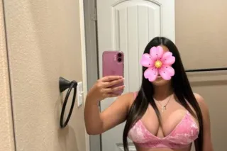Sexy and hot Latina🔥, availabl... - Image 2