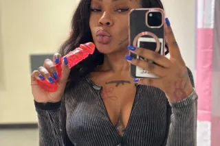Sweet like Honey🍯taste like it too🫦 - Image 7
